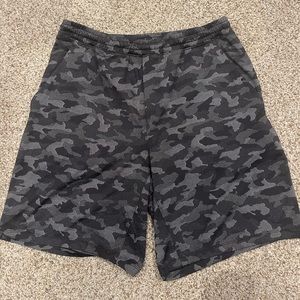 Lululemon Pace Breaker LINED 9 inch running shorts XL Mens